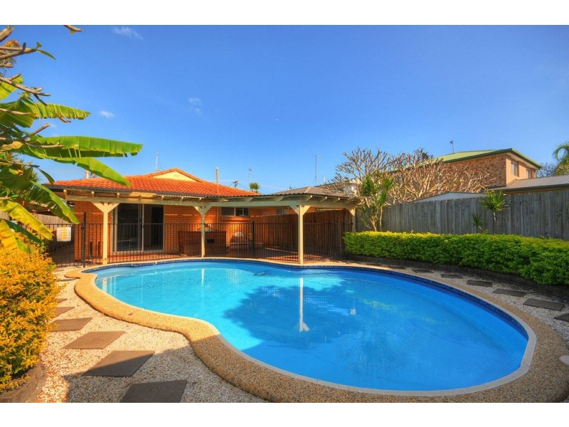 3 Chainey Avenue, Miami QLD 4220