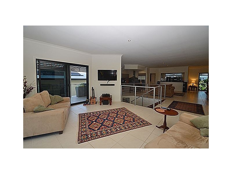 26 Mapleton Circuit, Varsity Lakes QLD 4227