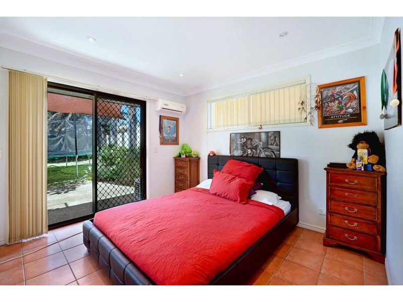 41 Sundown Drive, Paradise Point QLD 4216
