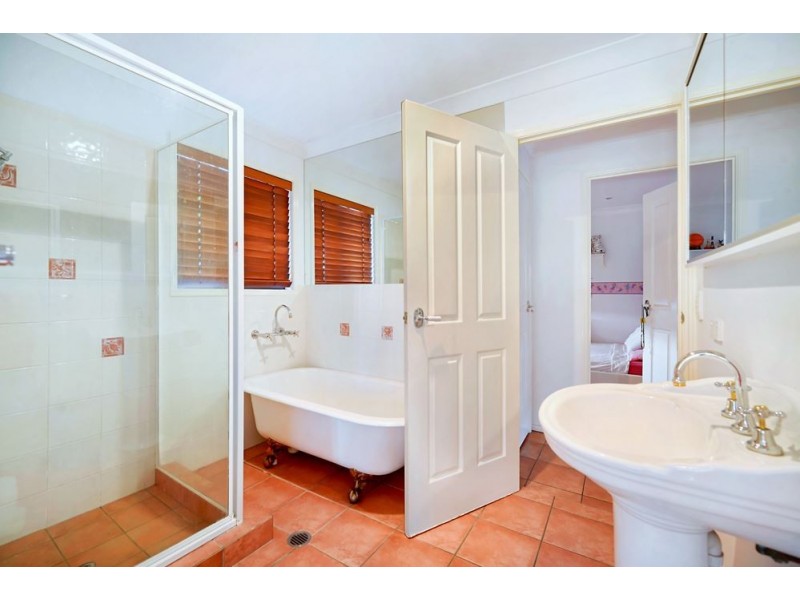 41 Sundown Drive, Paradise Point QLD 4216