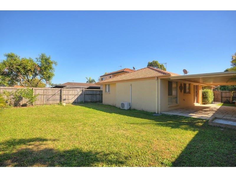 19 Hialeah Crescent, Helensvale QLD 4212