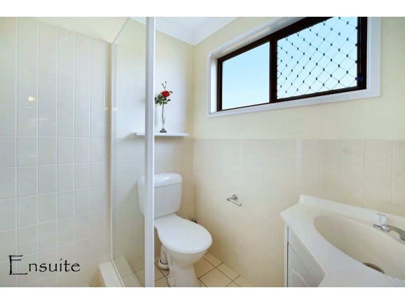 99 Sunshine Boulevard, Mermaid Waters QLD 4218