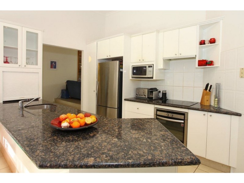 24 Banff Court, Robina QLD 4226