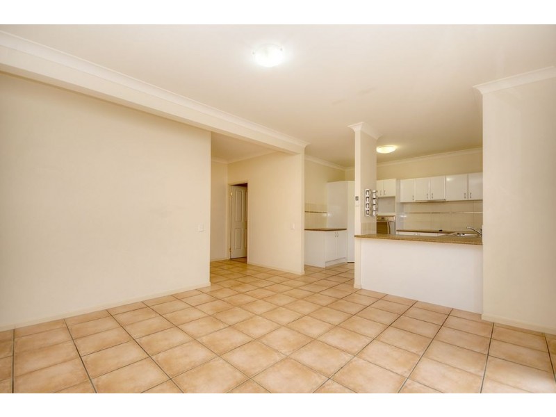 2/9 Alexandrina Drive, Varsity Lakes QLD 4227