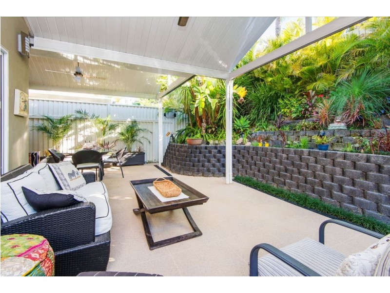 2/62 Compass Drive, Biggera Waters QLD 4216