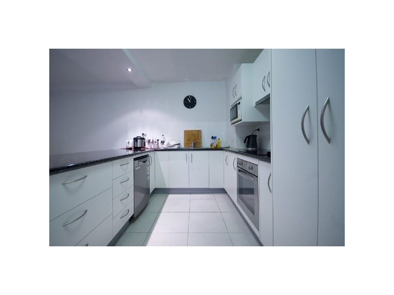 21c/’Condor’ 2 Riverview Parade, Surfers Paradise QLD 4217