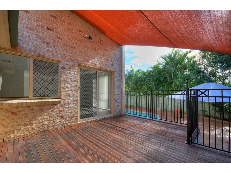 14 Karina Cres, Broadbeach Waters QLD 4218