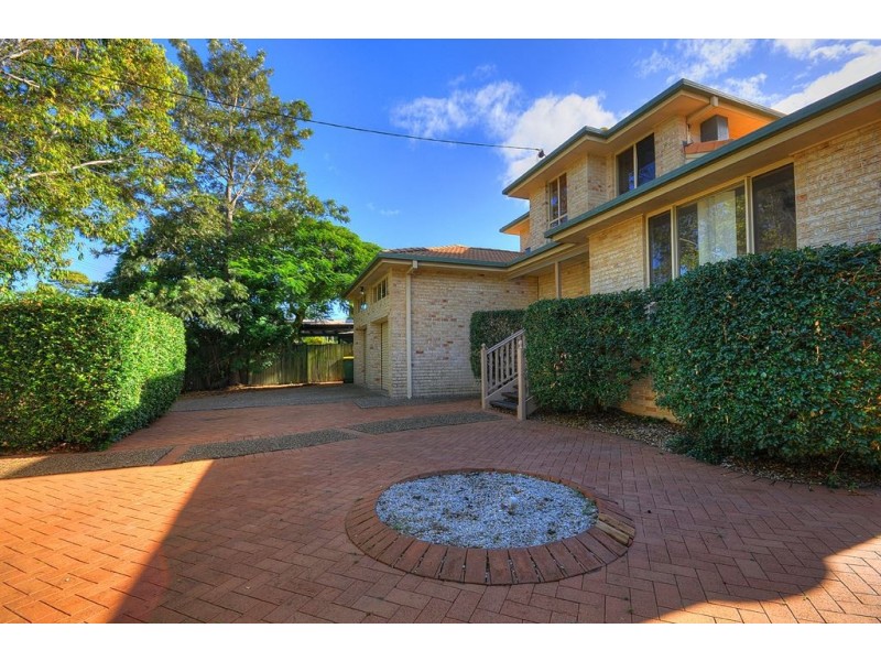 14 Karina Cres, Broadbeach Waters QLD 4218