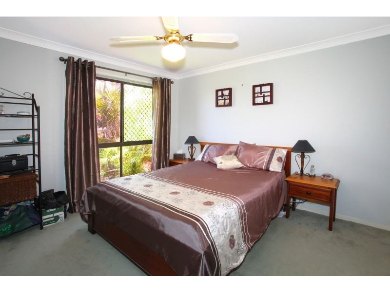 3 Anchorage Way, Biggera Waters QLD 4216