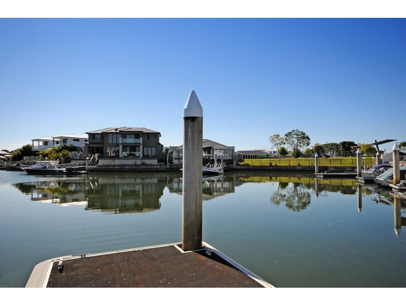 2/29 Compass Drive, Biggera Waters QLD 4216