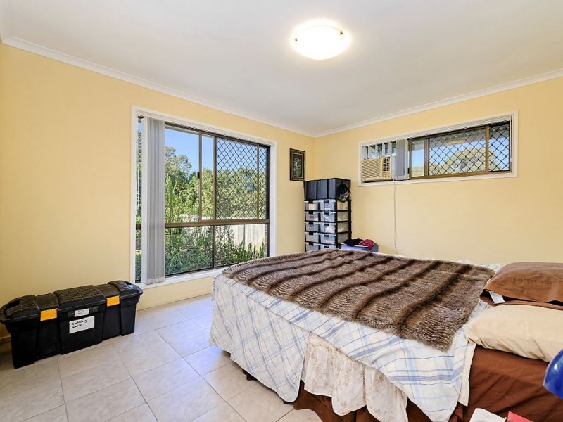 2 Bajada Place, Carrara QLD 4211