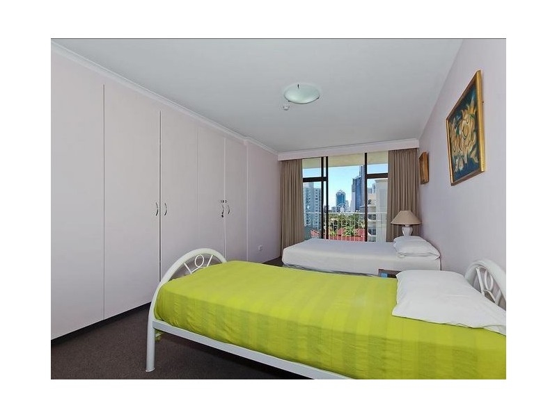 33 Thornton Street, Surfers Paradise QLD 4217