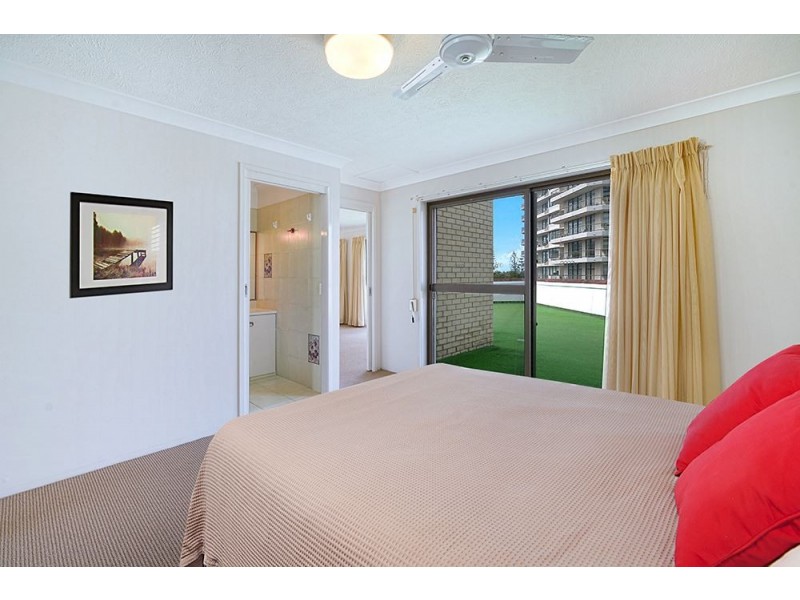 8-10 Queensland Ave, Broadbeach QLD 4218