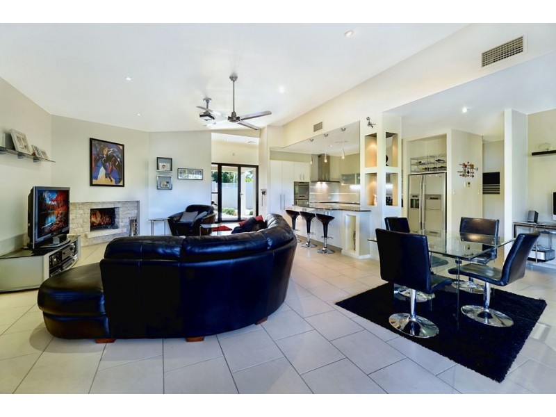 3 Moora Street, Ashmore QLD 4214