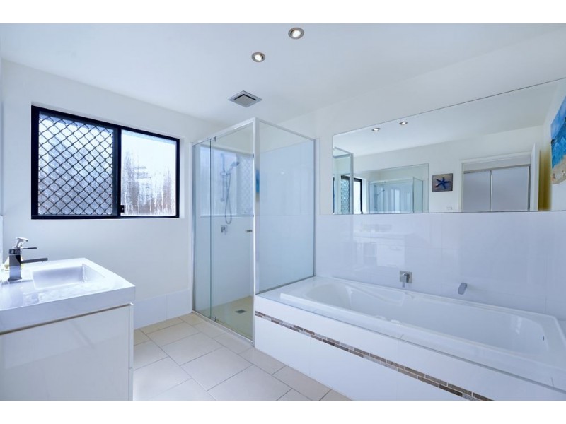 3 Moora Street, Ashmore QLD 4214