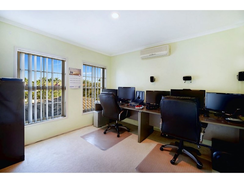13 Westlake Court, Helensvale QLD 4212