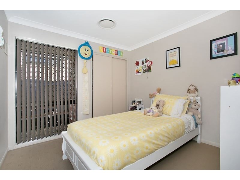 36 Faraday Crescent, Pacific Pines QLD 4211