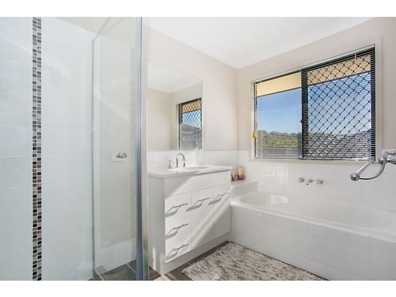 36 Faraday Crescent, Pacific Pines QLD 4211