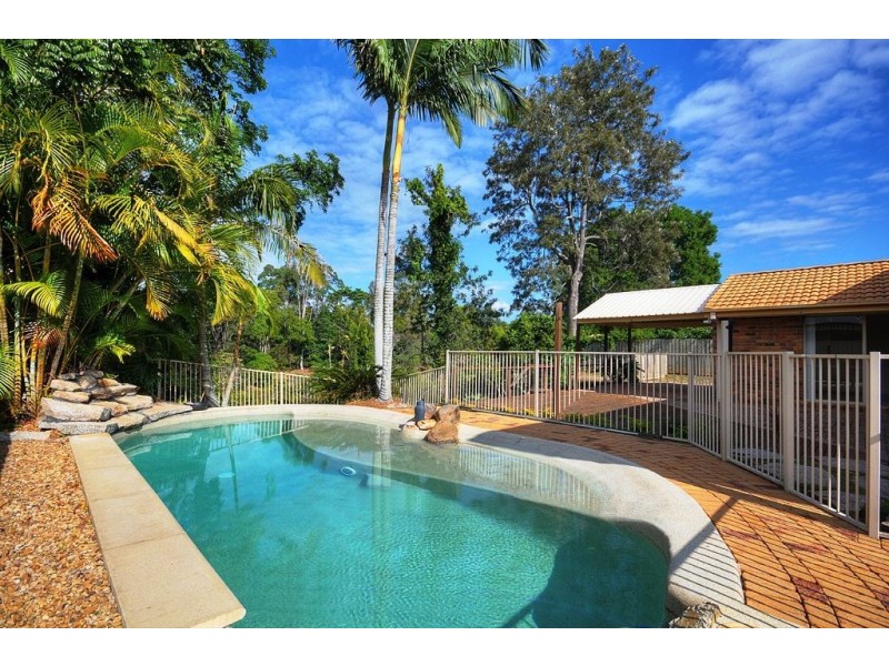 37 Nerang River Drive, Nerang QLD 4211