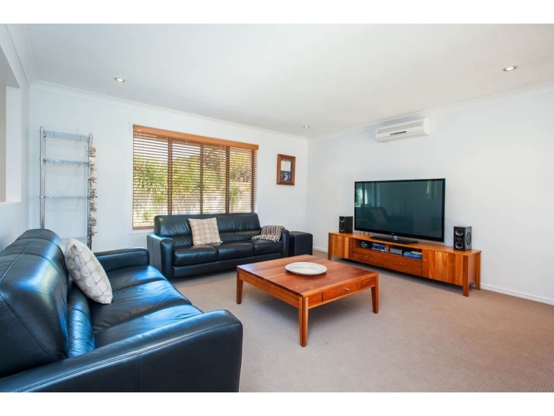 28 Sundown Drive, Paradise Point QLD 4216