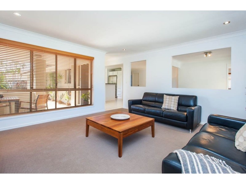 28 Sundown Drive, Paradise Point QLD 4216