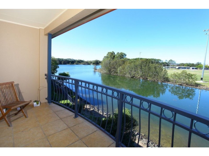 24/4 University Drive, Robina QLD 4226