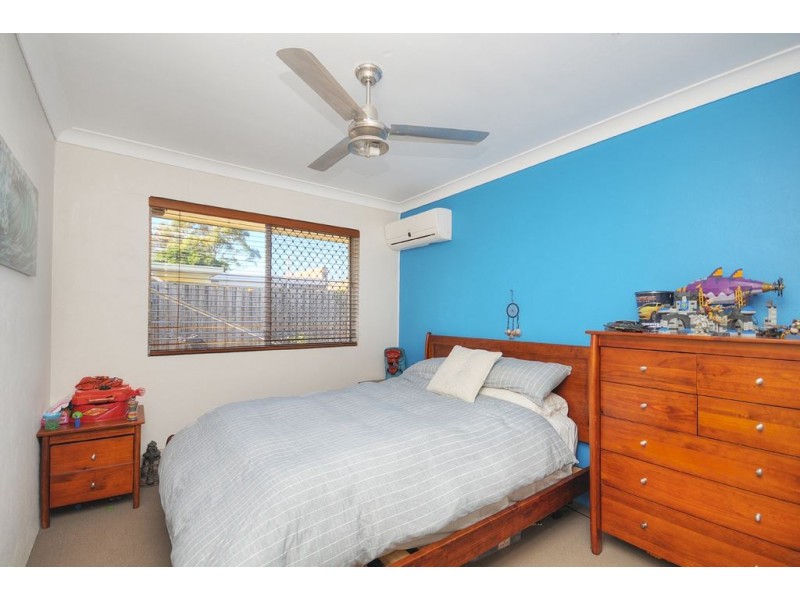 2/5 Pheasant Court, Miami QLD 4220