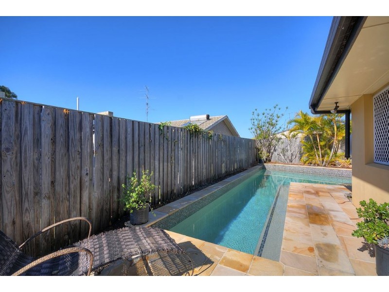 2/5 Pheasant Court, Miami QLD 4220
