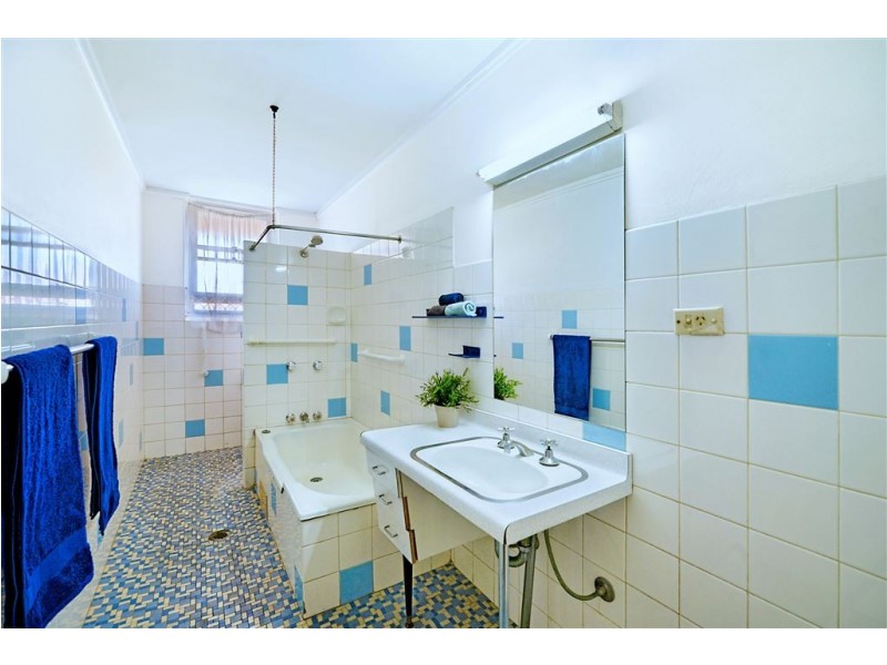 46 Peninsular Drive, Surfers Paradise QLD 4217