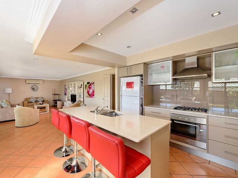 69 Chisholm Road, Carrara QLD 4211