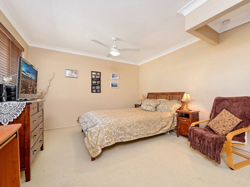 69 Chisholm Road, Carrara QLD 4211
