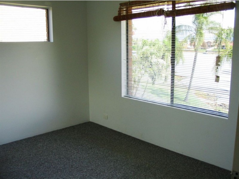 4/10 Aquila Court, Mermaid Waters QLD 4218