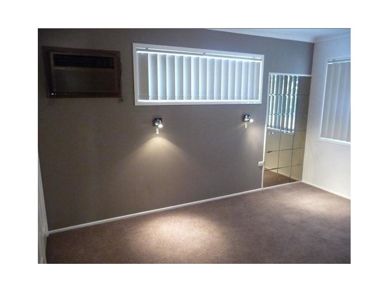 160 Monaco Street, Broadbeach Waters QLD 4218