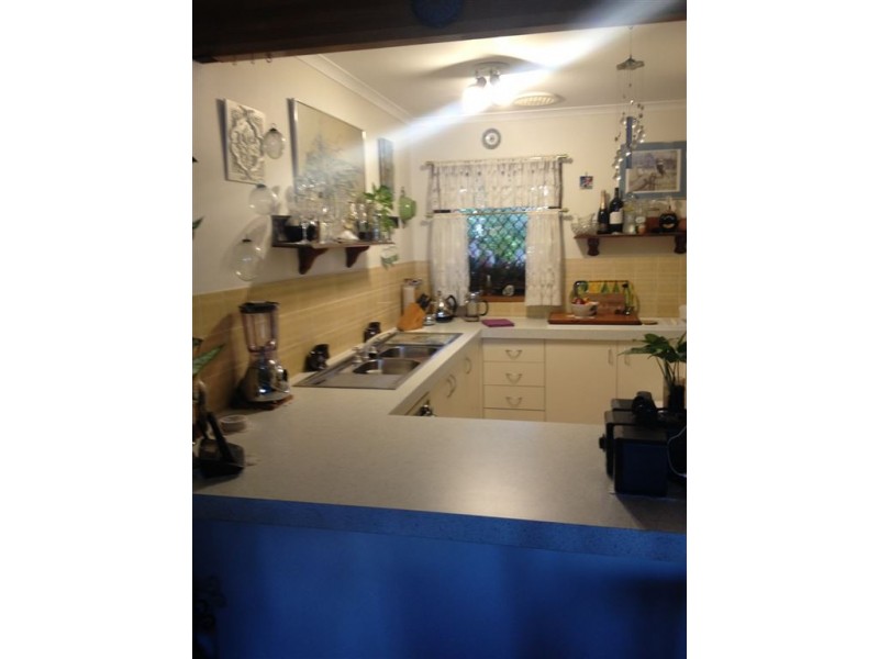 17 Duet Drive, Mermaid Waters QLD 4218