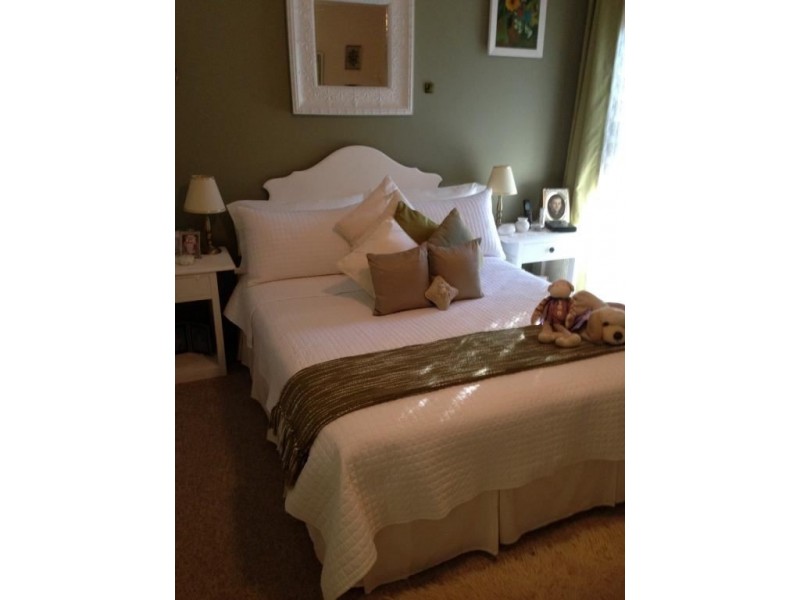 17 Duet Drive, Mermaid Waters QLD 4218