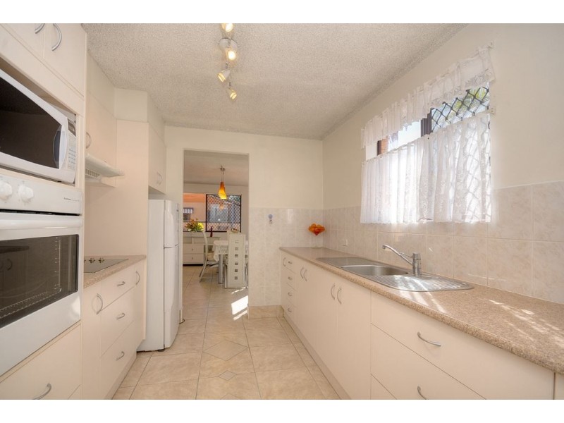 1/13 Craft Court, Miami QLD 4220