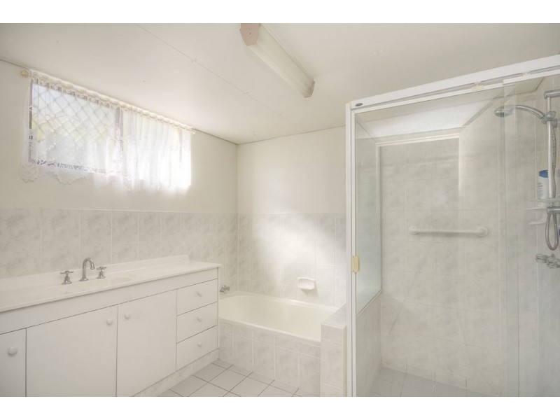 1/13 Craft Court, Miami QLD 4220