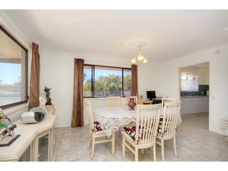 2/13 Craft Court, Miami QLD 4220