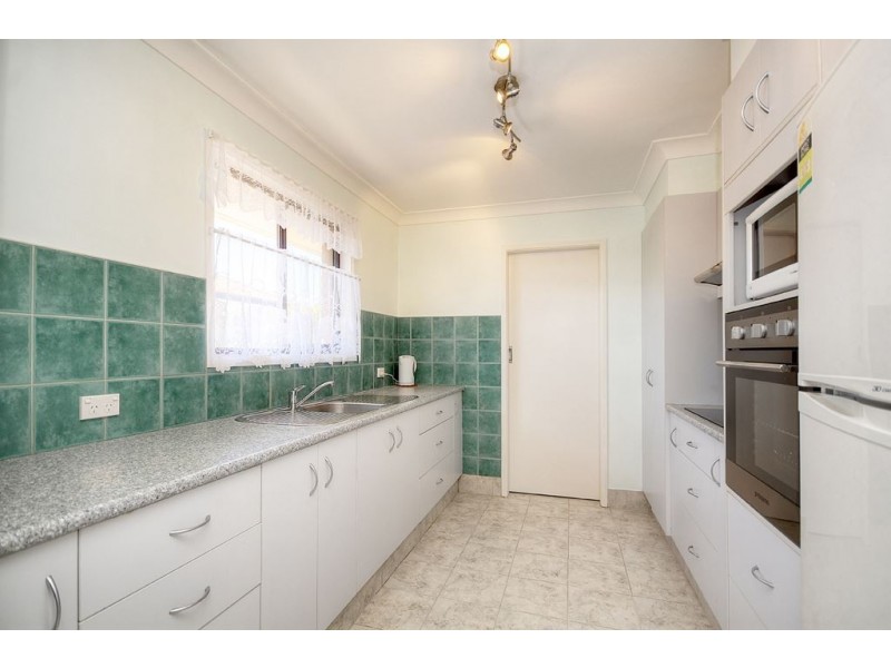2/13 Craft Court, Miami QLD 4220