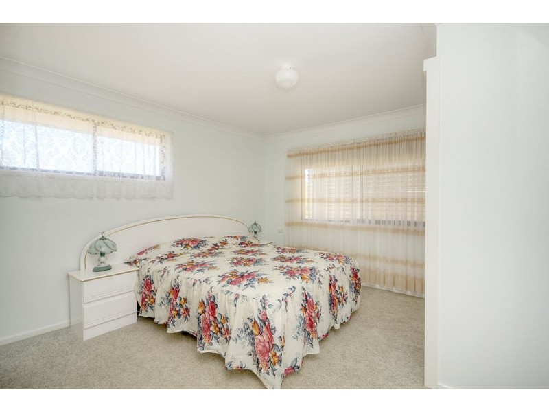 2/13 Craft Court, Miami QLD 4220