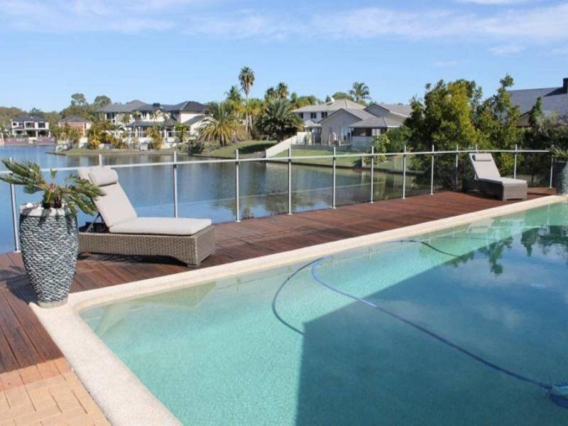 26/40 Cotlew Street East, Southport QLD 4215