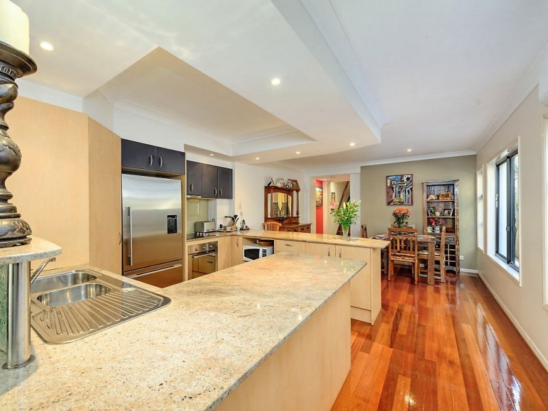 1/14 Miami Shore Parade, Miami QLD 4220