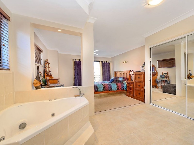 1/14 Miami Shore Parade, Miami QLD 4220