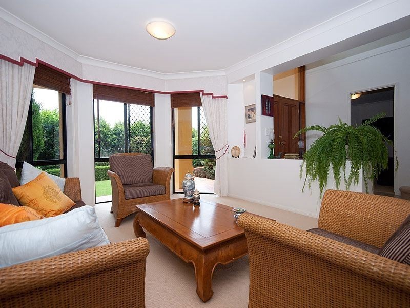 14 Cleland Crescent, Broadbeach Waters QLD 4218