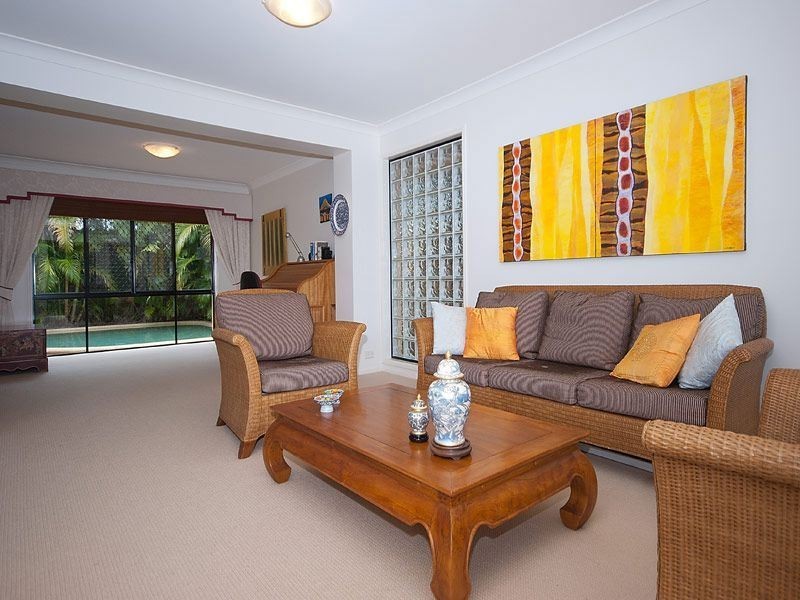 14 Cleland Crescent, Broadbeach Waters QLD 4218