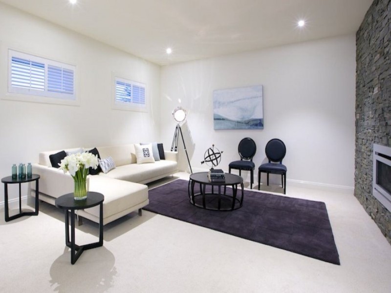 60 Knightsbridge Parade East, Sovereign Islands QLD 4216