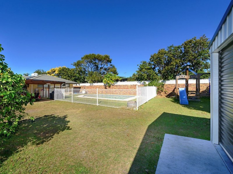 3 Andrea Avenue, Broadbeach Waters QLD 4218