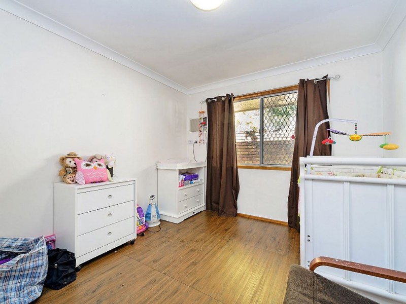 3 Andrea Avenue, Broadbeach Waters QLD 4218