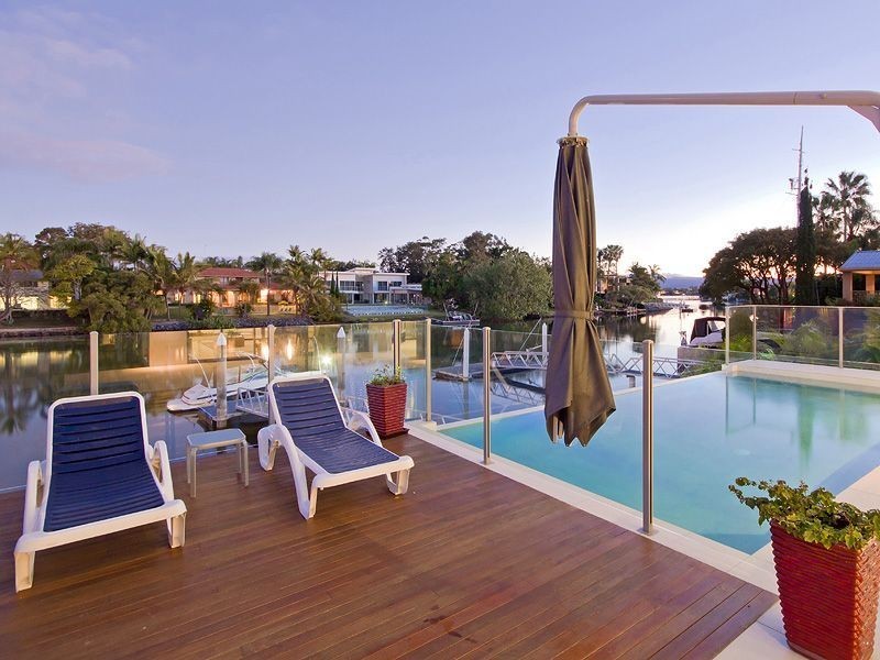 8 Binda Place, Sorrento QLD 4217