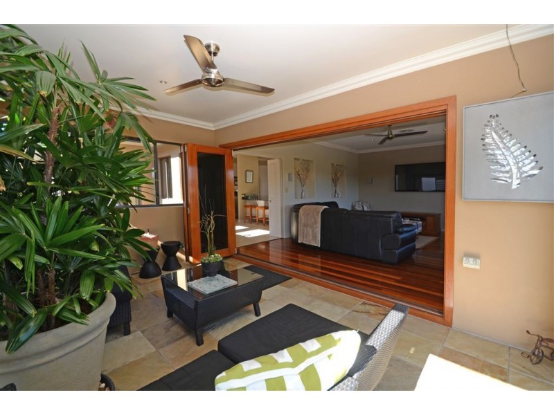 21 Port Peyra Crescent, Varsity Lakes QLD 4227